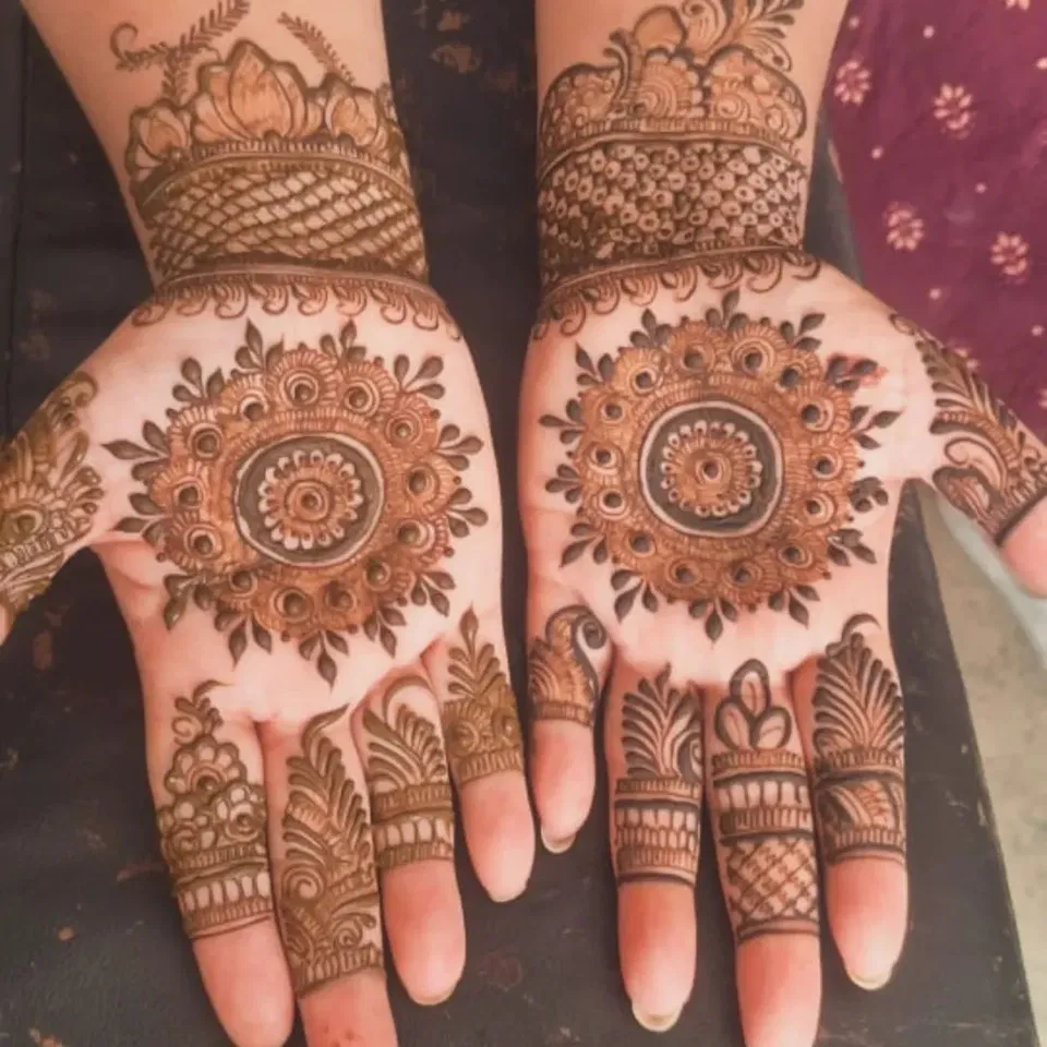 Indian Mehndi Design with Gol Tikki