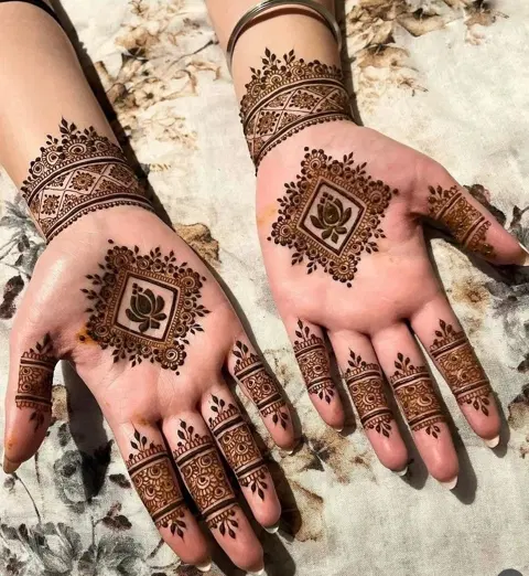 aesthetic stylish jaal front hand mehndi design