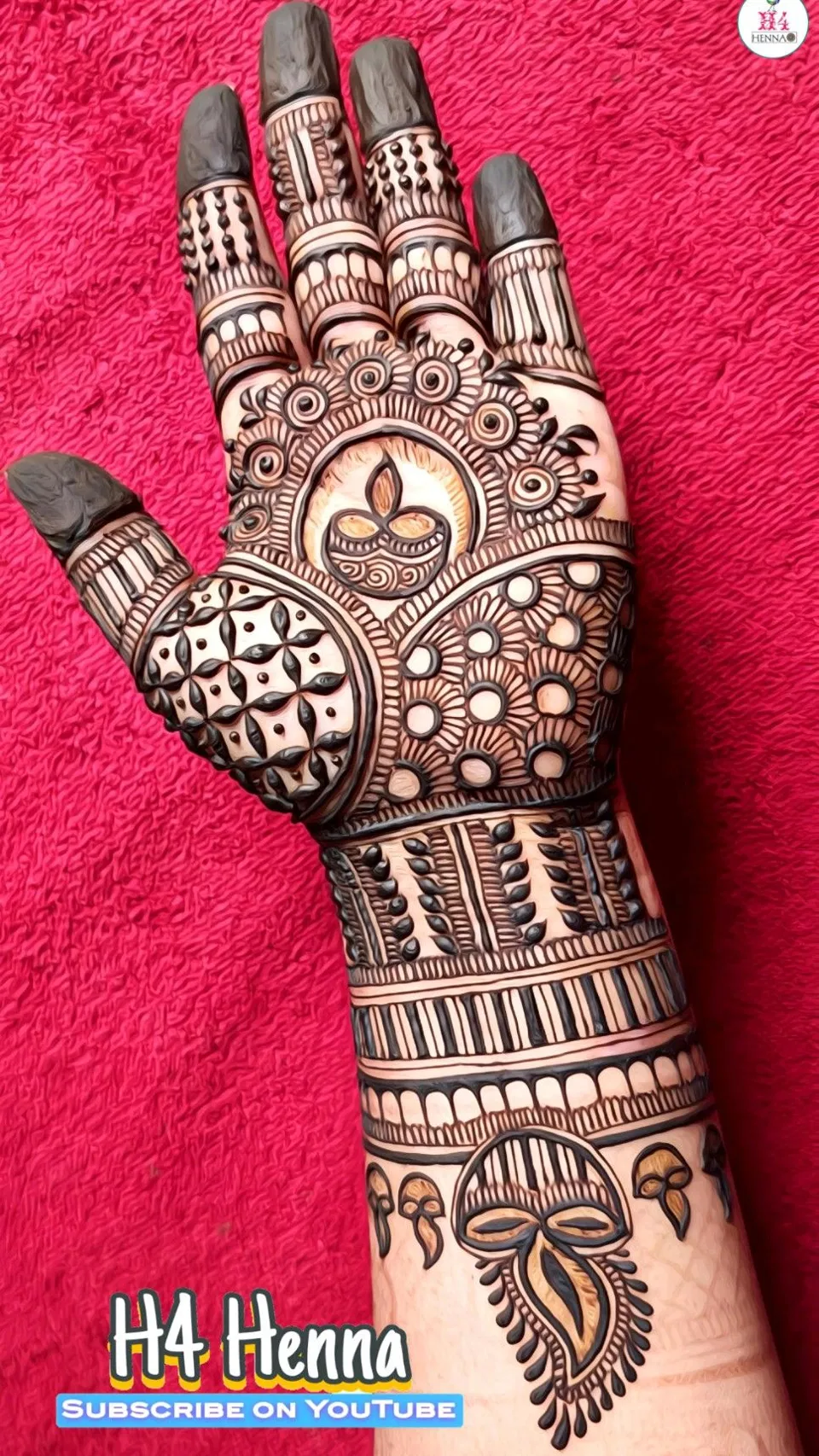 Bridal Back Hand Mehndi Design for Diwali