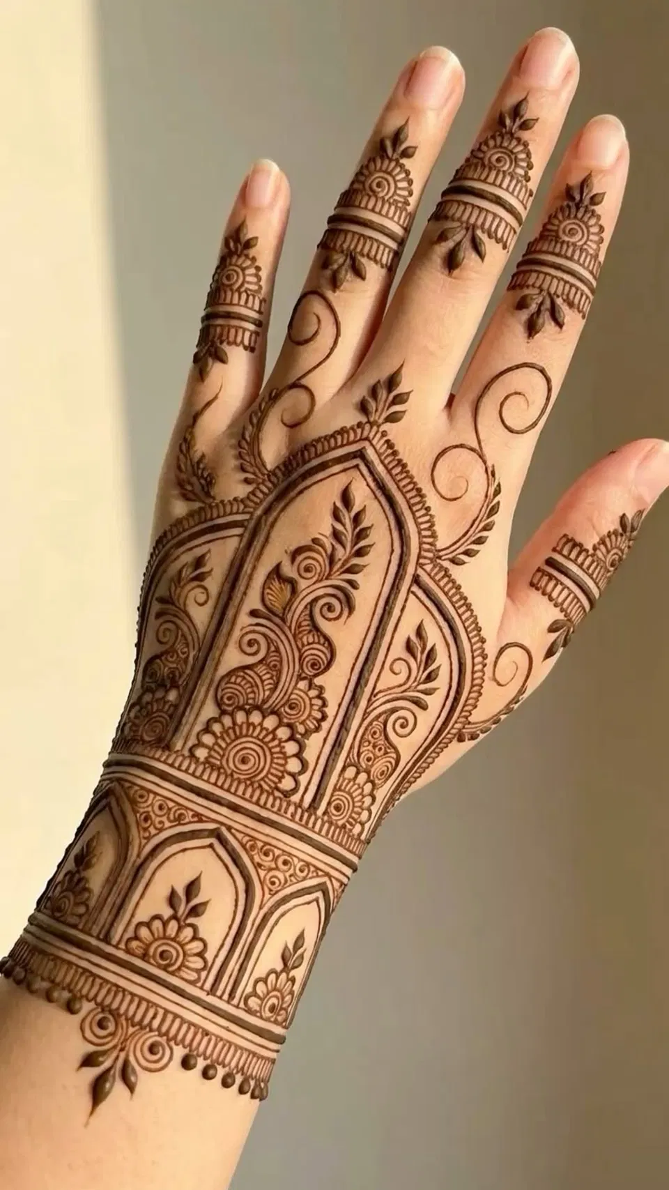 Bridal Stylish Arm Mehndi Design with Gol Tikki for Teej
