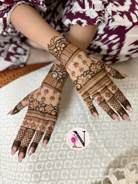 bridal simple figure finger mehndi design