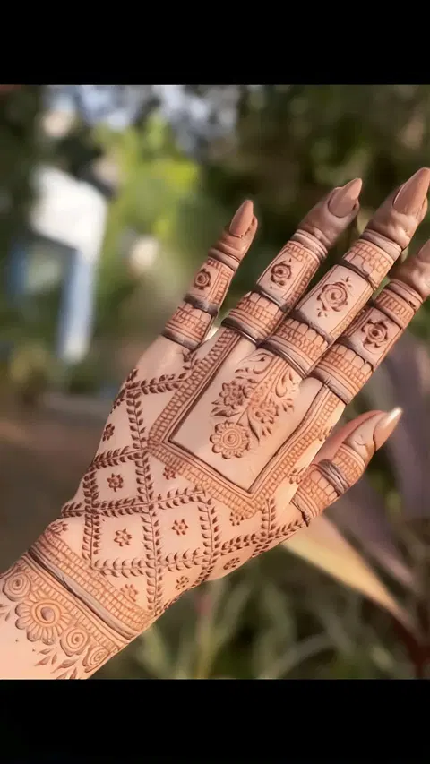 aesthetic simple flower back hand mehndi design