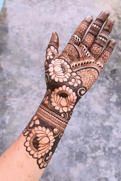arabic bridal flower front hand mehndi design