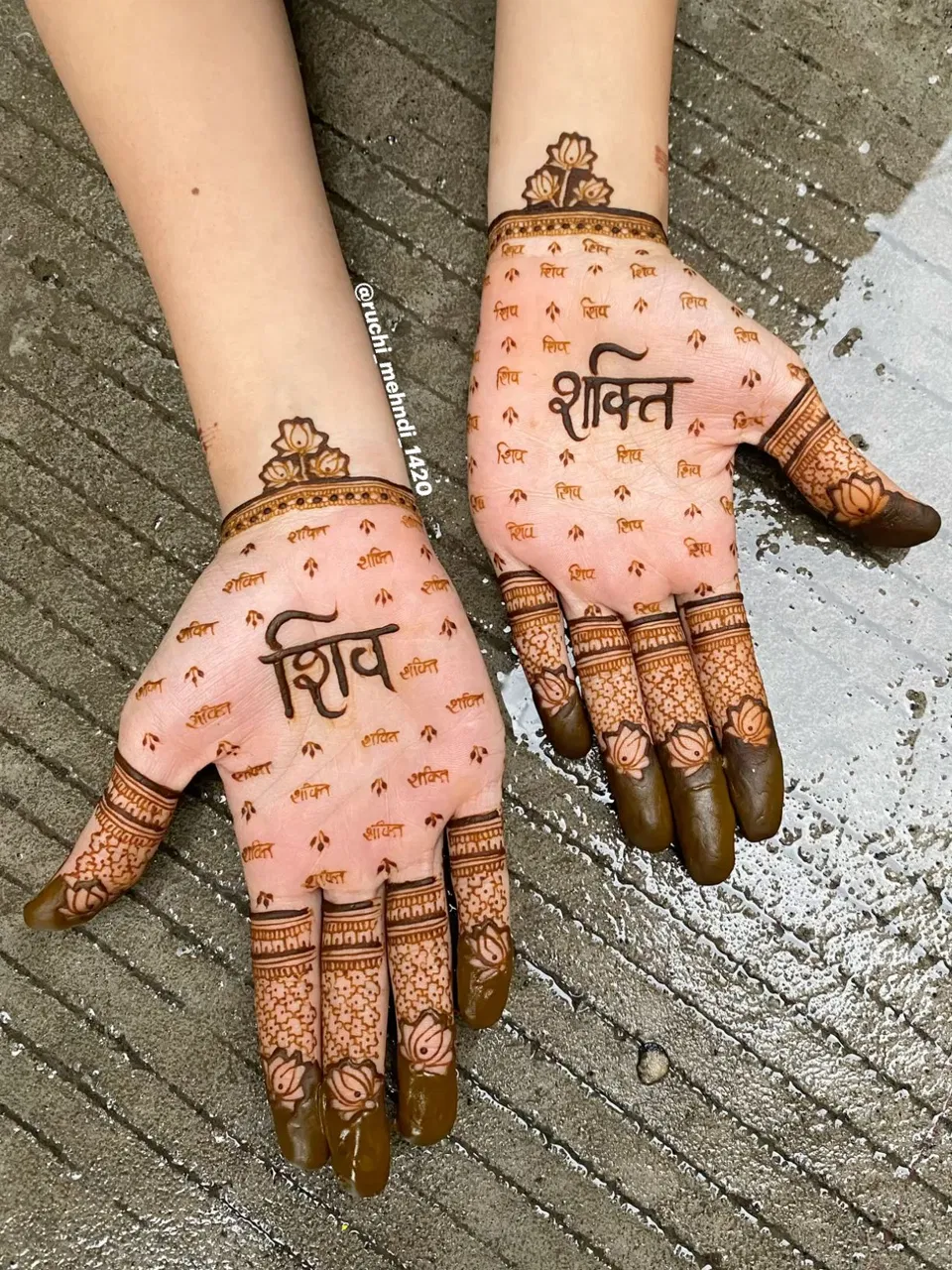 Aesthetic Simple Front Hand Mehndi Design with Deity and Jaal