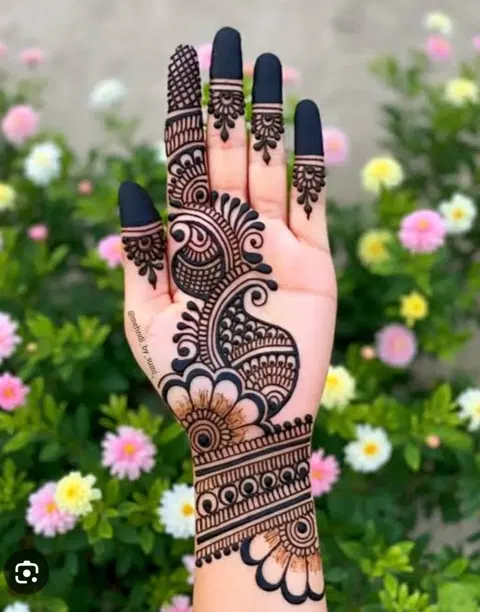 arabic bridal circle finger mehndi design
