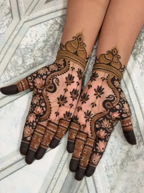 stylish lotus back hand mehndi design