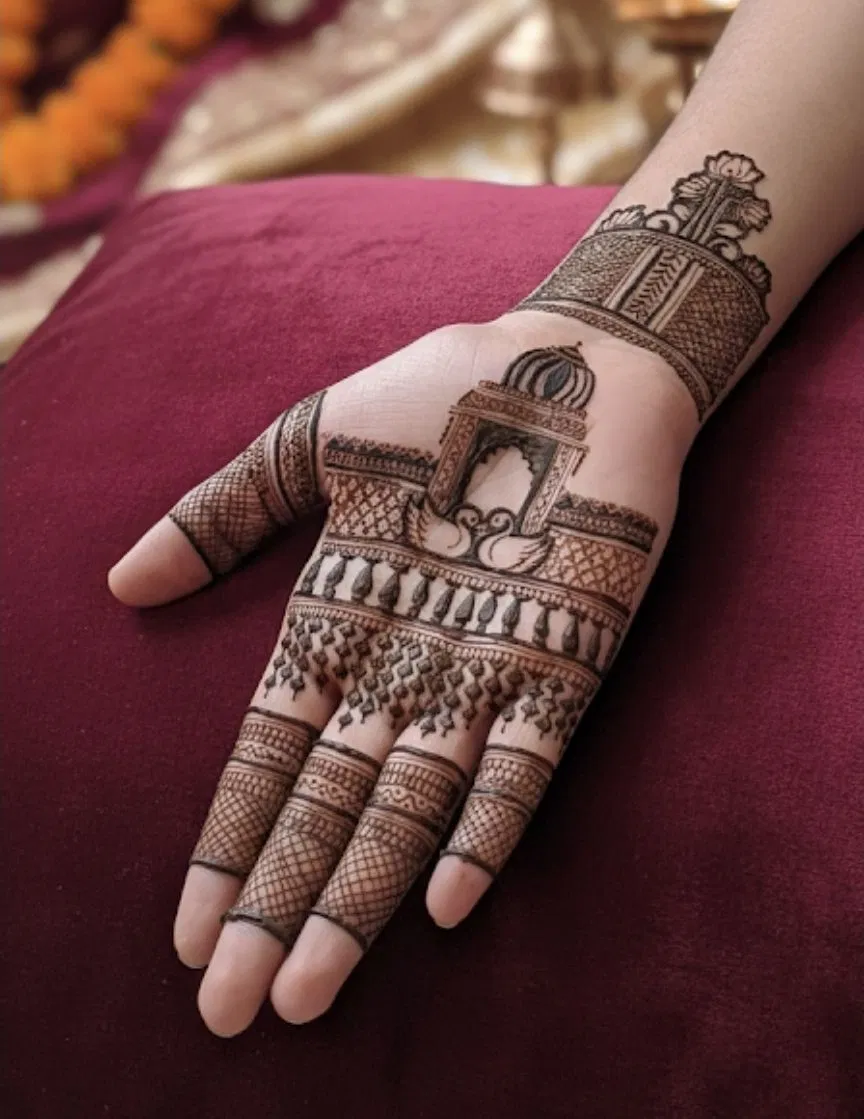 Aesthetic Stylish Front Hand Mehndi Design with Flowers for Sawan