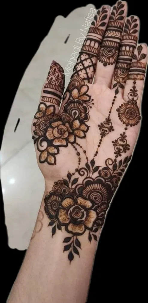 Arabic Bridal Finger Mehndi Design with Bel and Flowers