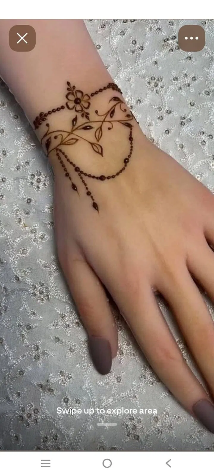 Arabic Simple Back Hand Mehndi Design with Jaal (4)