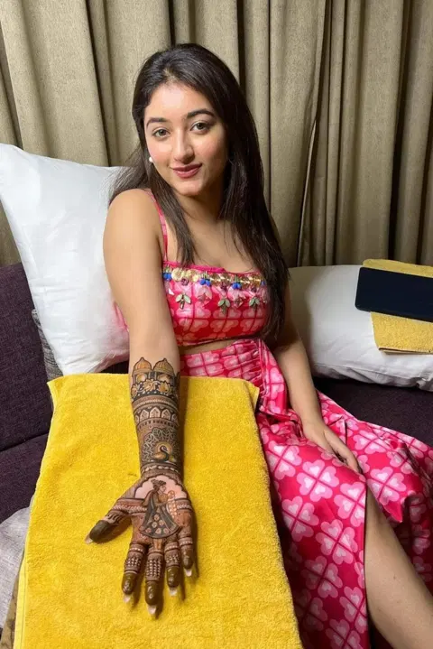 jaal full hand mehndi design