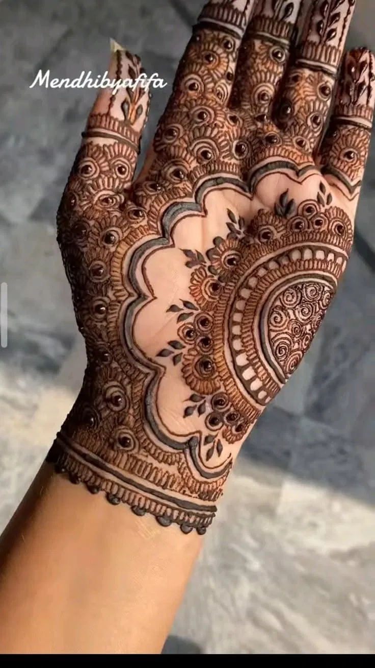 Arabic Bridal Front Hand Mehndi Design with Gol Tikki for Eid