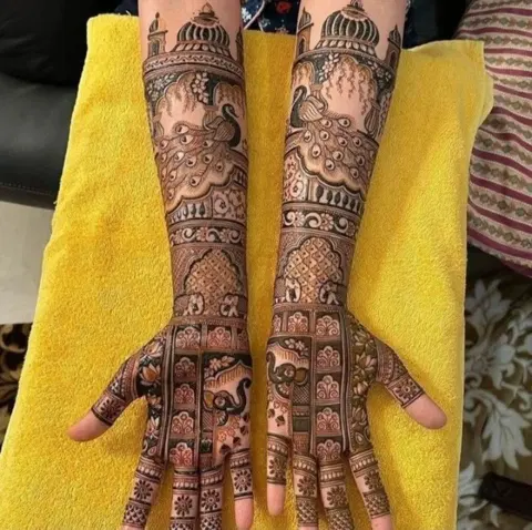 indian simple figure full hand mehndi design