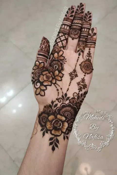 aesthetic arabic flower finger mehndi design