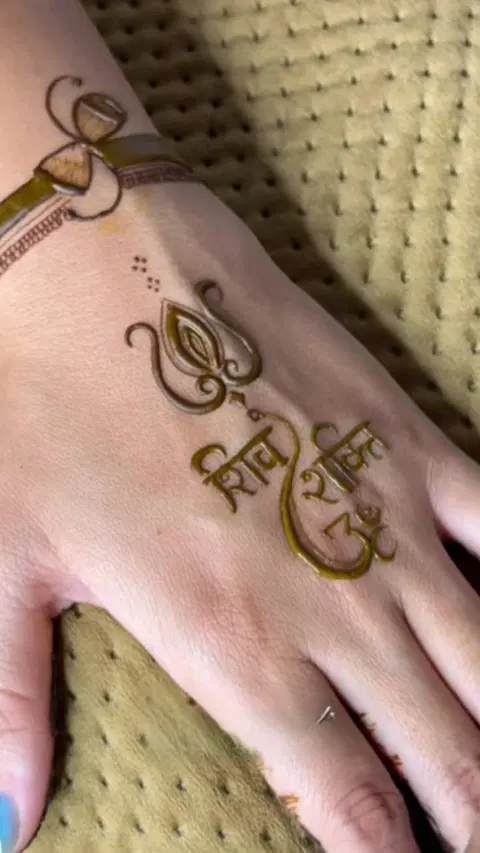bridal simple deity finger mehndi design