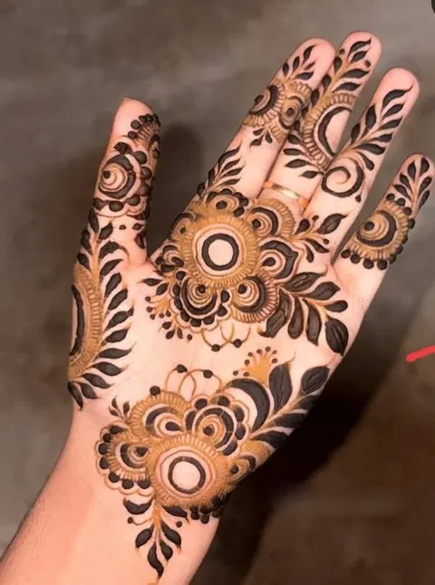 arabic bridal circle finger mehndi design
