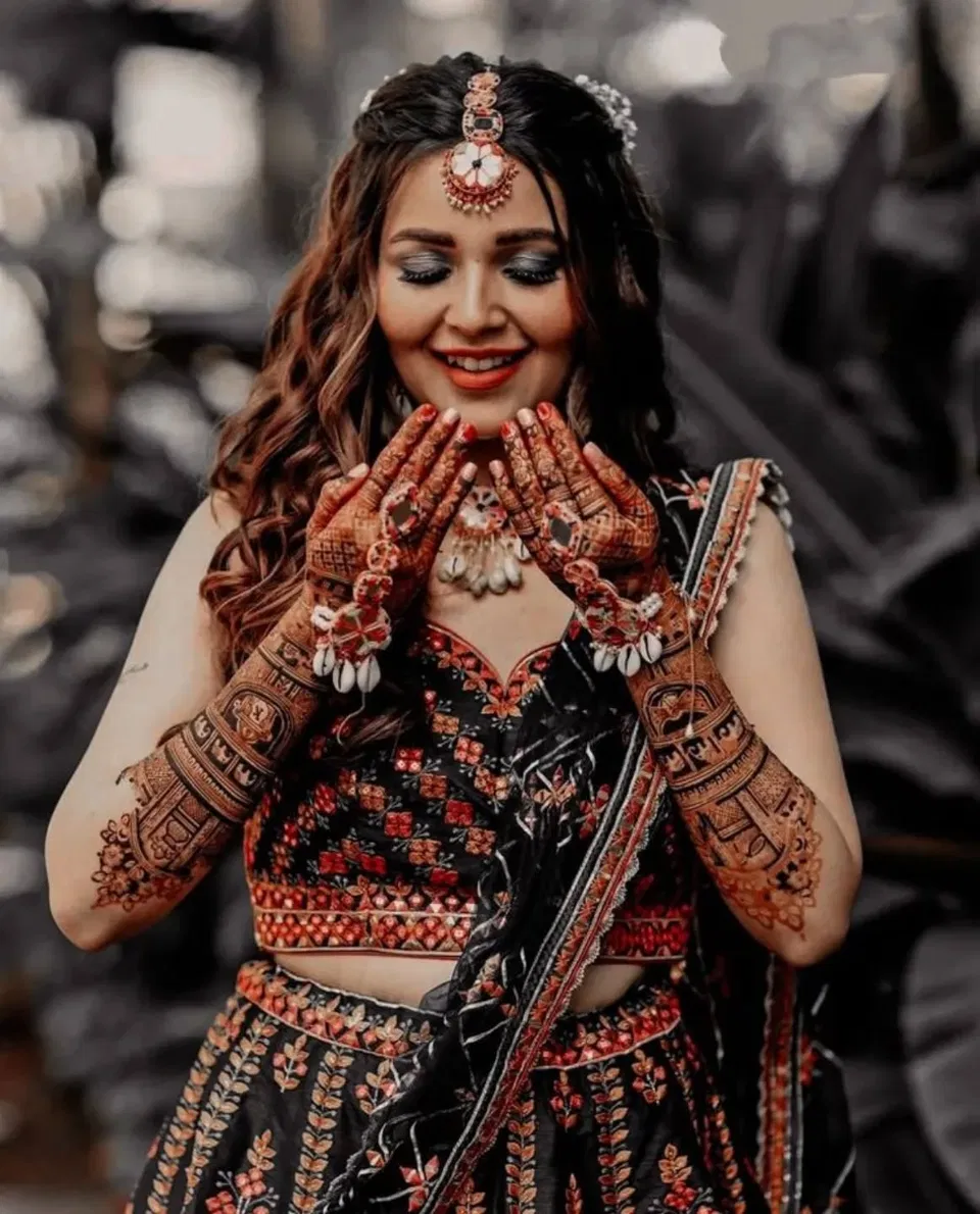 Bridal Stylish Back Hand Mehndi Design with Hearts and Jaal