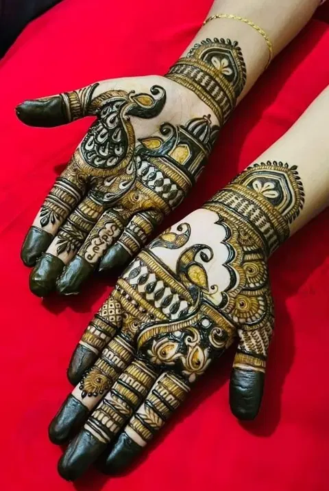 front hand mehndi design