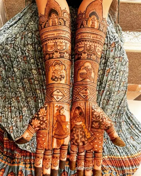 bridal stylish deity front hand mehndi design