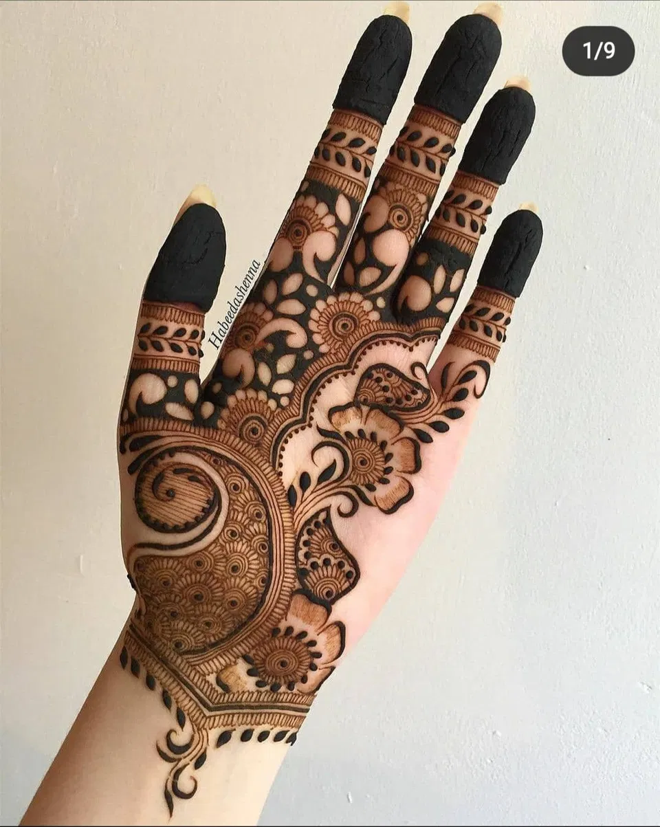 Aesthetic Arabic Finger Mehndi Design for Diwali (4)