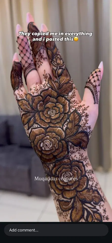 aesthetic arabic finger mehndi design