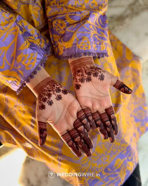 aesthetic bridal jaal mehndi design