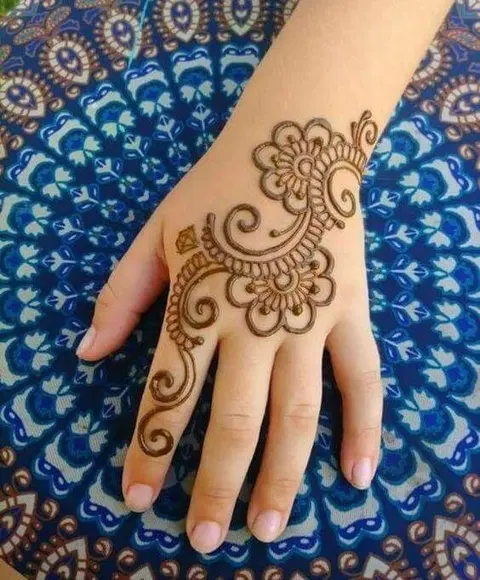 bridal simple finger mehndi design