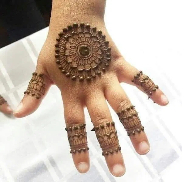 Simple Finger Mehndi Design with Gol Tikki and Jaal for Raksha Bandhan