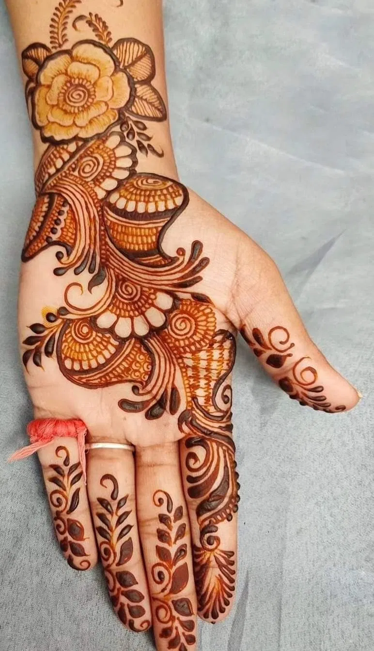 Arabic Indo-Arabic Front Hand Mehndi Design with Bel and Flowers