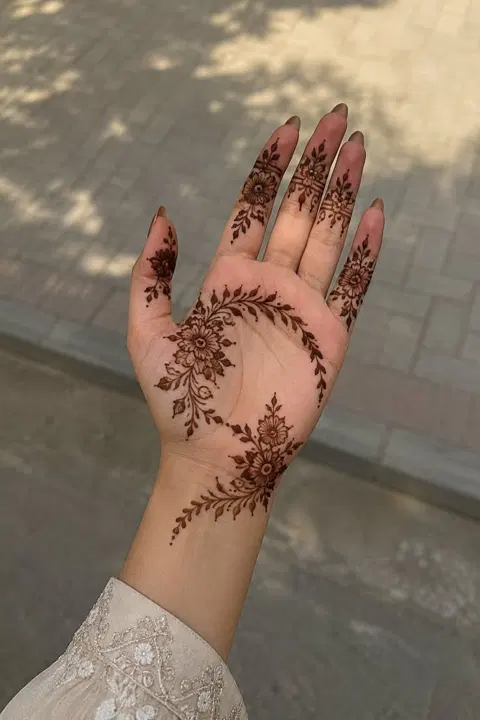 aesthetic arabic flower finger mehndi design