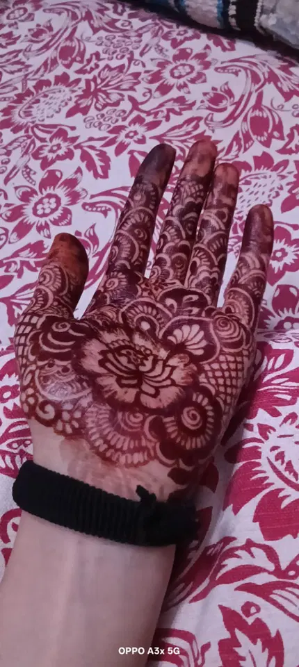 bridal front hand mehndi design