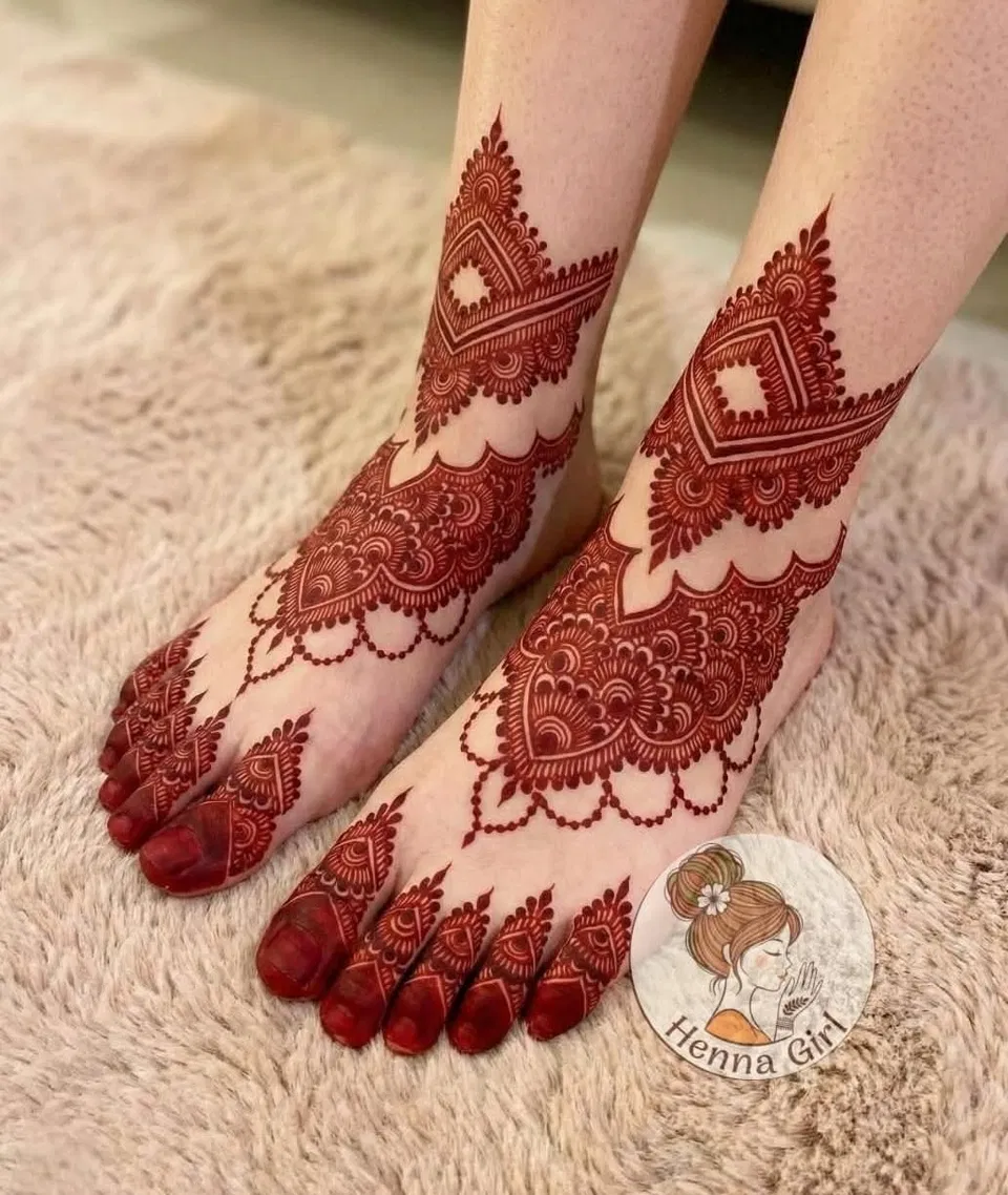 Indian Minimal Finger Mehndi Design with Hearts