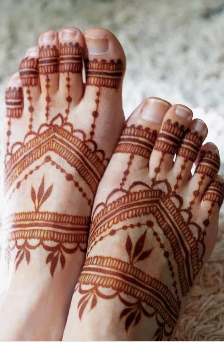 Bridal Pakistani Foot Mehndi Design for Eid (3)