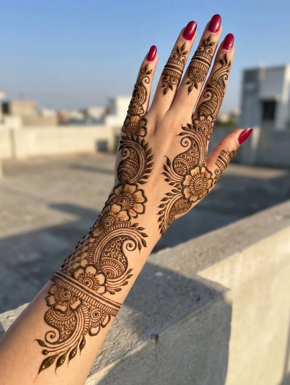 Arabic Bridal Back Hand Mehndi Design with Bel, Gol Tikki and Flowers