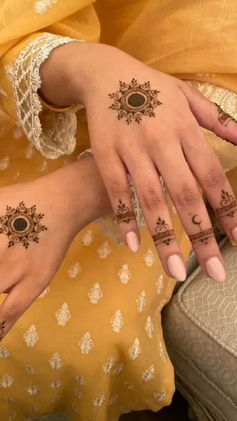 Aesthetic Minimal Back Hand Mehndi Design with Jaal and Moon (4)