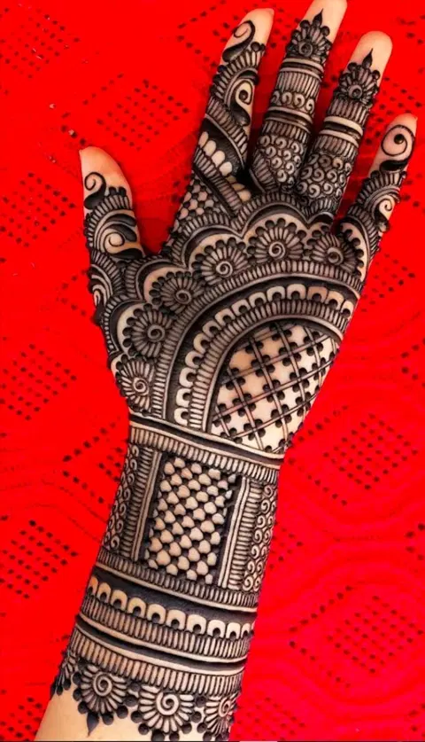 arabic bridal heart back hand mehndi design