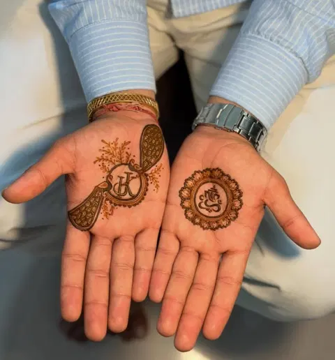 royal simple circle back hand mehndi design
