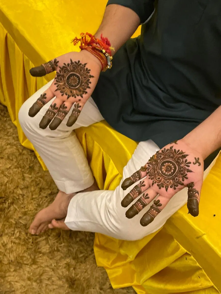 Indian Simple Front Hand Mehndi Design with Gol Tikki, Deity and Jaal