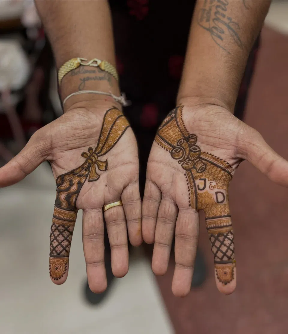 Easy Bridal Indian Front Hand Mehndi Design with Deity and Figures