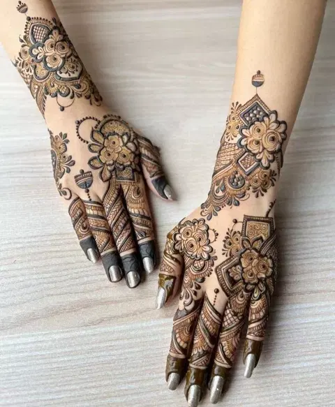 arabic bridal back hand mehndi design