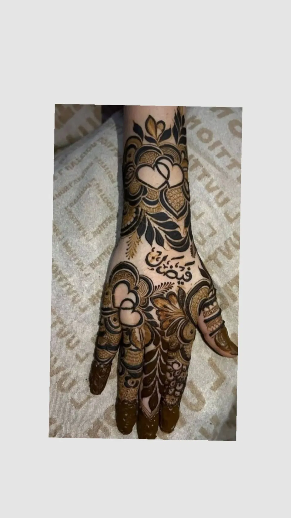 Aesthetic Dubai Back Hand Mehndi Design with Flowers and Hearts