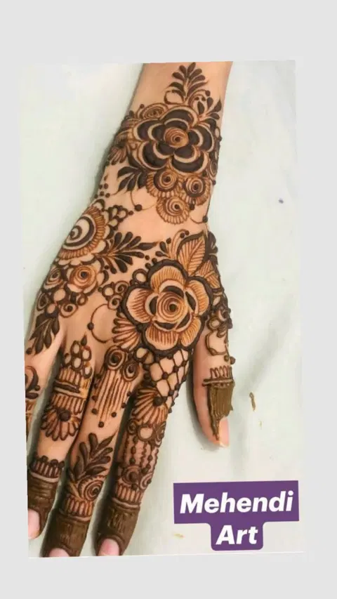 aesthetic arabic flower back hand mehndi design