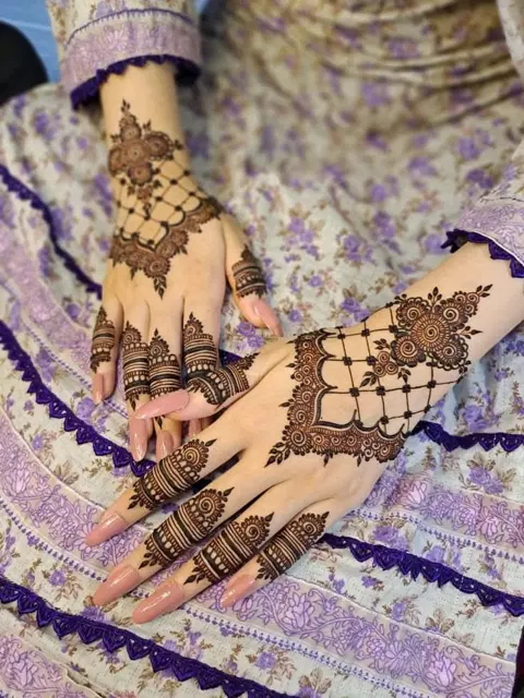 bridal pakistani back hand mehndi design