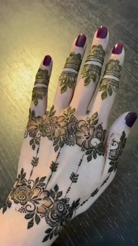 arabic bridal circle finger mehndi design