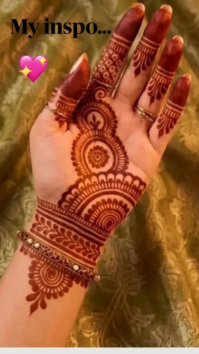 Aesthetic Arabic Front Hand Mehndi Design with Bel for Teej