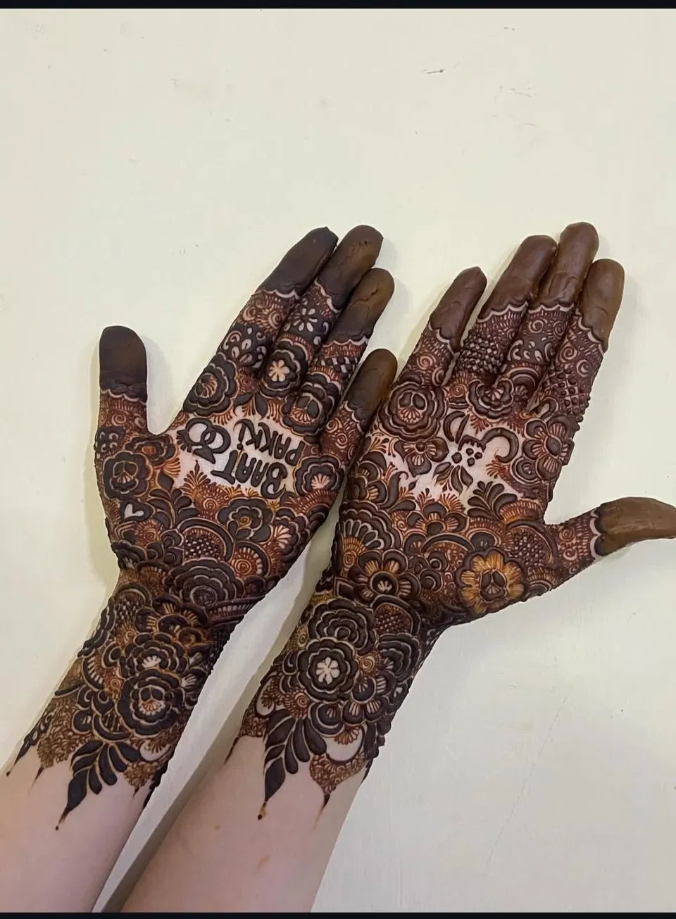 Bridal Dubai Front Hand Mehndi Design with Figures and Hidden Name
