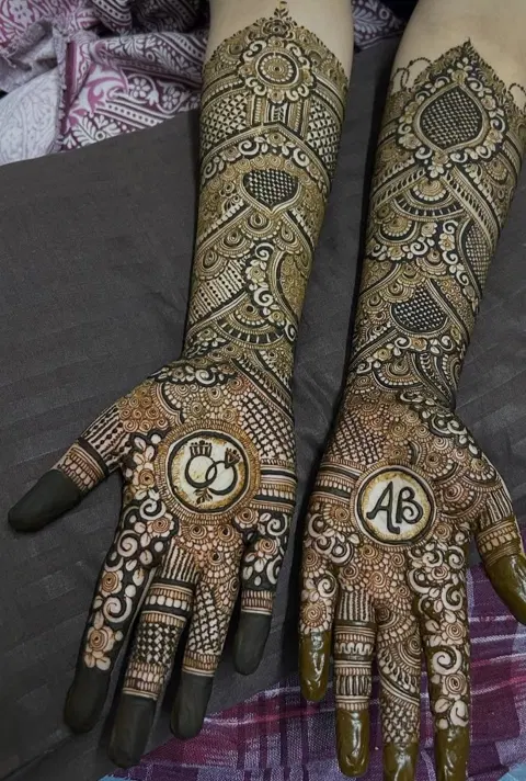 bridal stylish circle full hand mehndi design