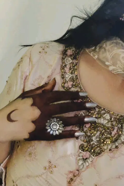 aesthetic arabic jaal arm mehndi design