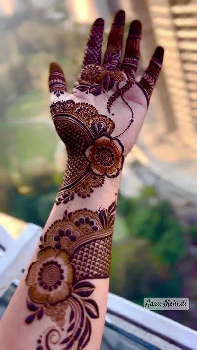 Arabic Bridal Front Hand Mehndi Design with Bel and Flowers