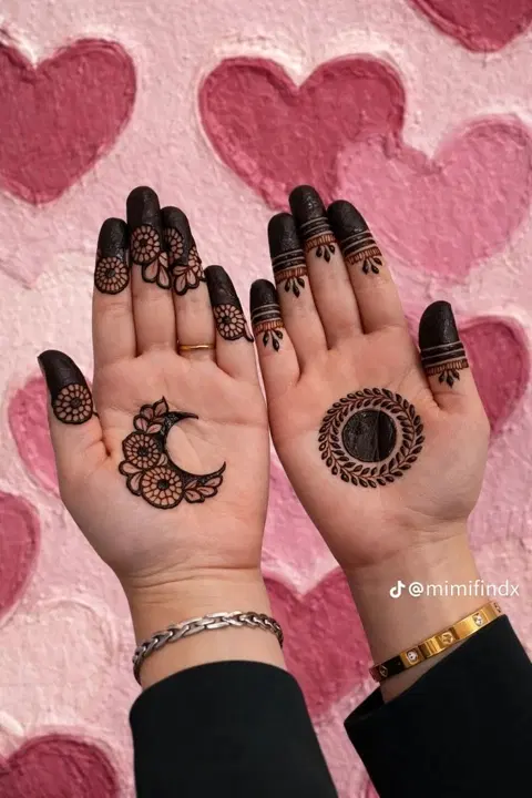 aesthetic simple circle finger mehndi design