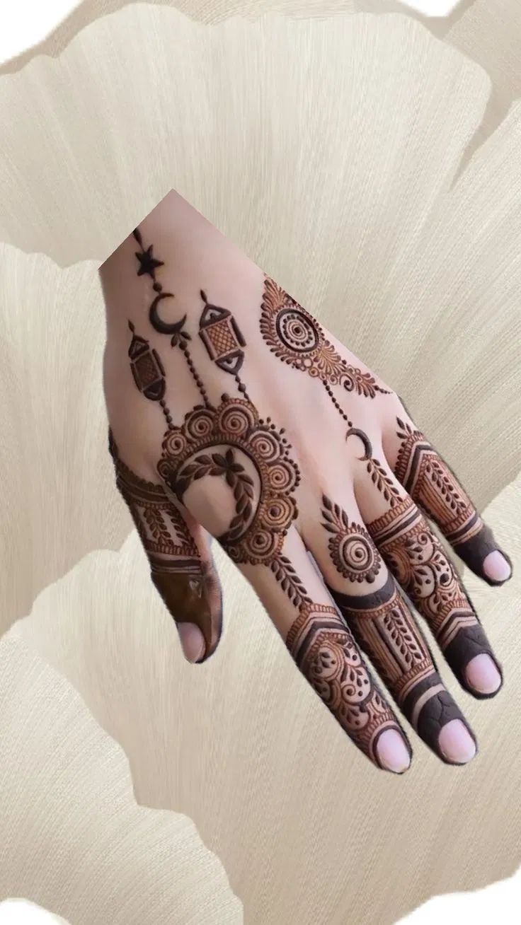 Finger Mehndi Design with Jaal and Moon for Eid